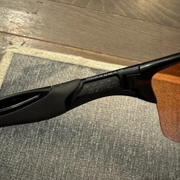 Oakley - Picture 2 of 3